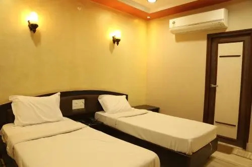 Фалоди: Hotel New Golden Palace