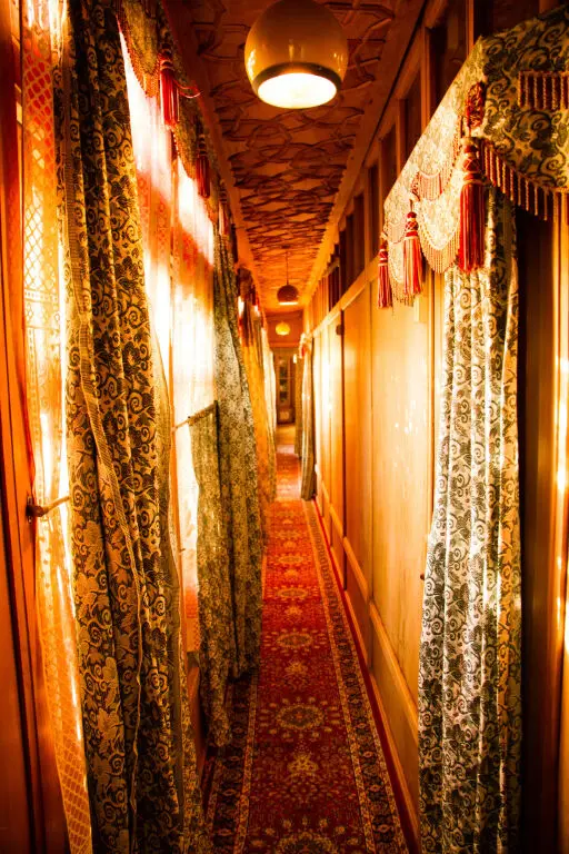 Шринагар: Kharpalace group of houseboats