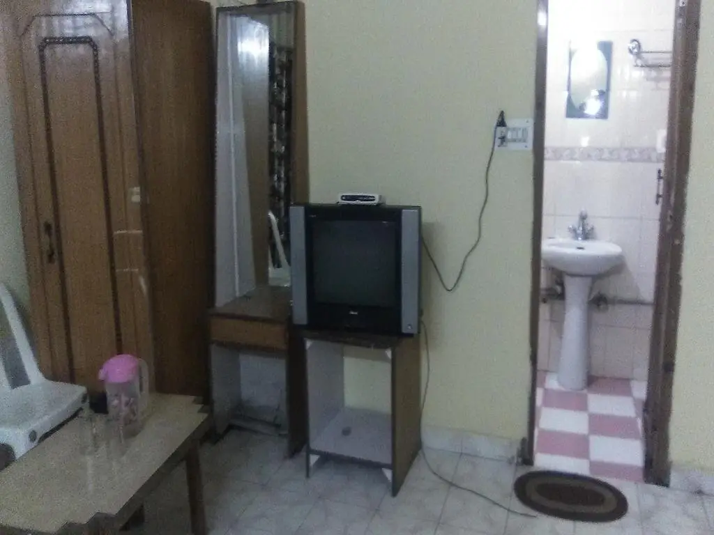 Чамба: Hotel dayal regency dalhosie
