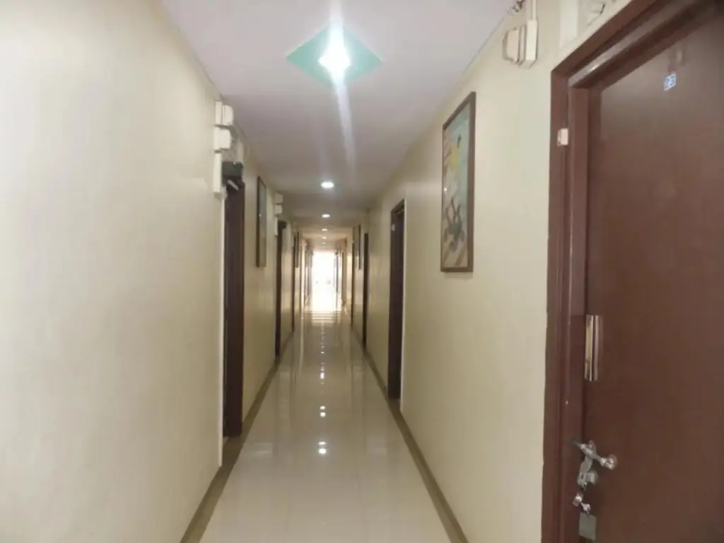 Солапур: Vrindavan Lodge