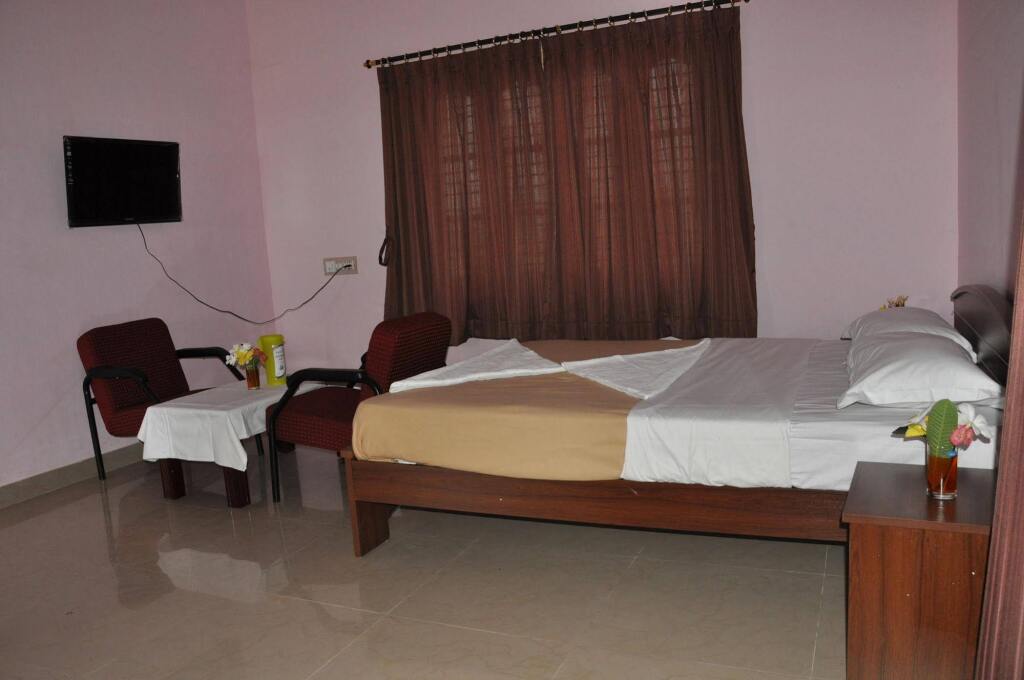 KSTDC Hotel Mayura Gaganachukki — фото 1