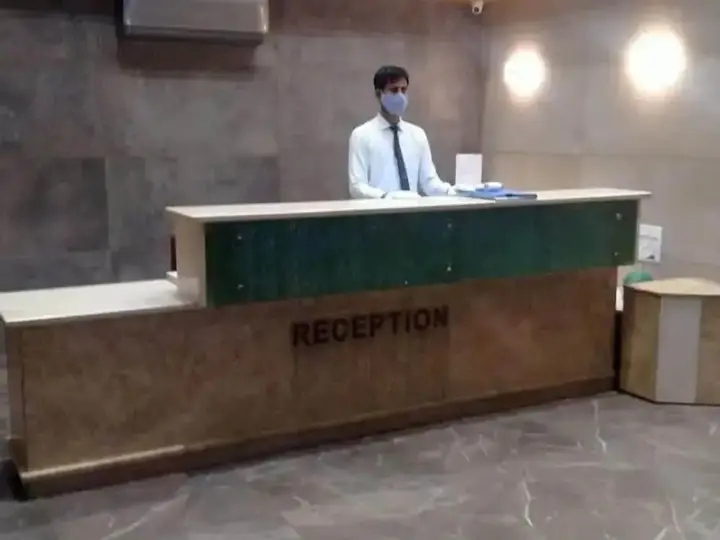 Вапи: Hotel Apex Inn