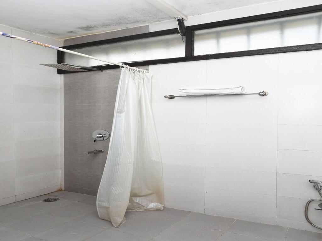 Нью-Дели: OYO 11605 Hotel Aravali Inn