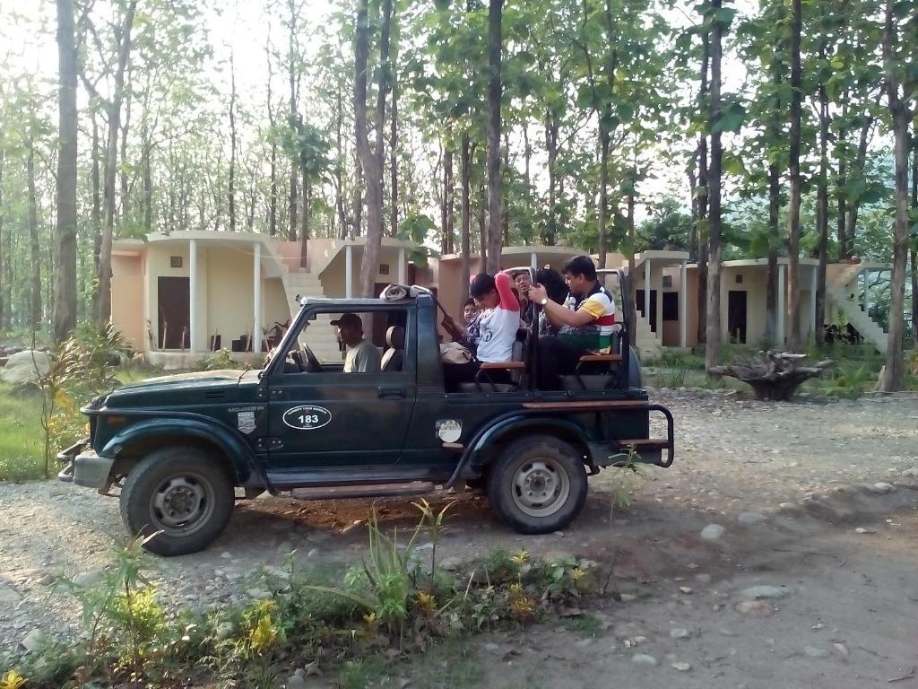 Гарджия: Corbett Jungle Inn