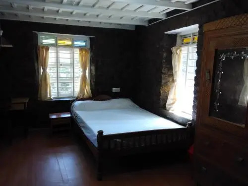 Куттикканам: Canary Woods Hotels