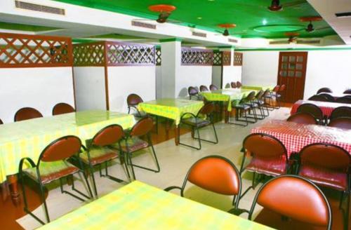Hotel Priya — фото 1