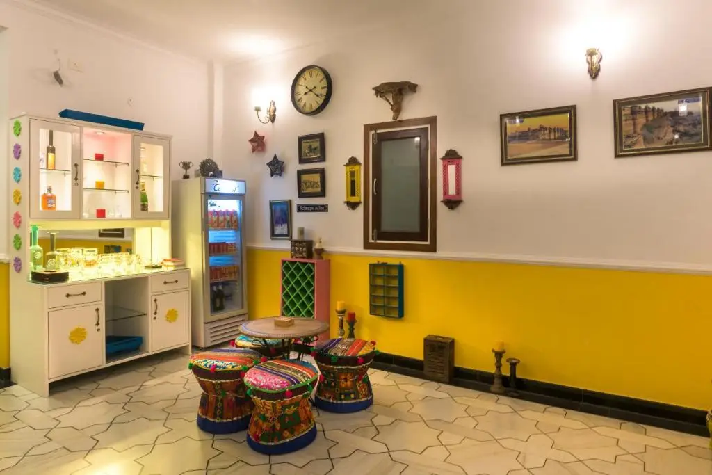 Агра: The Coral Court Homestay