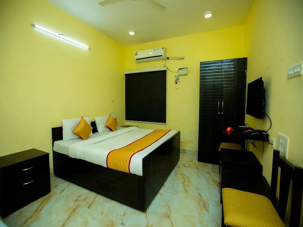 Ченнаи: The ECR Grand Residency by OYO Rooms