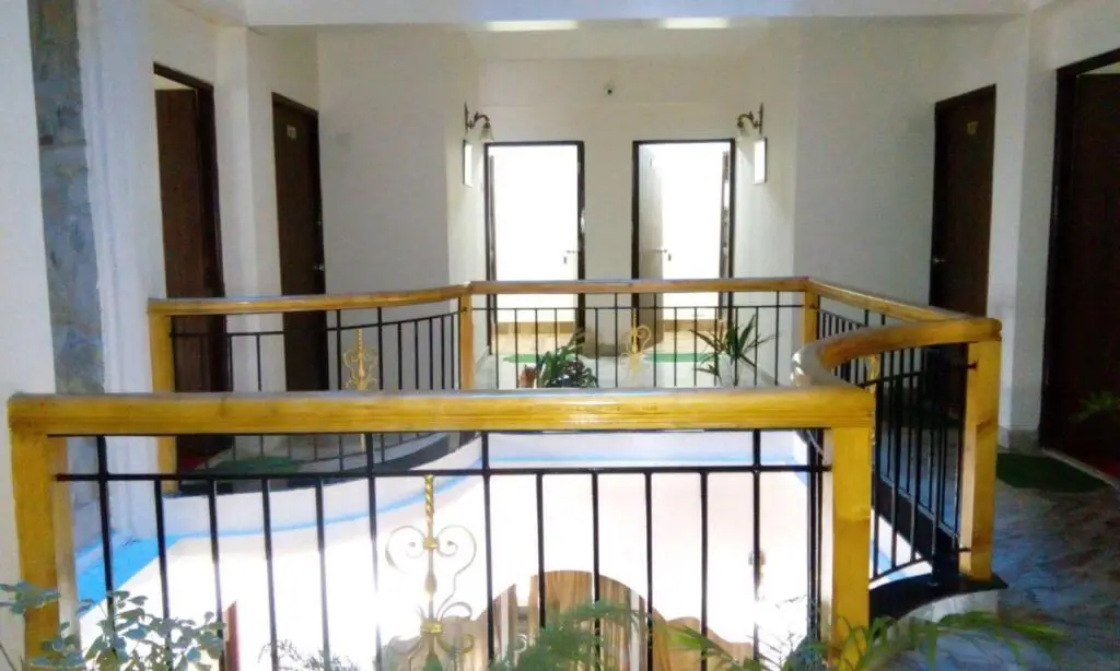 Дарджилинг: Hotel Golden Dolma