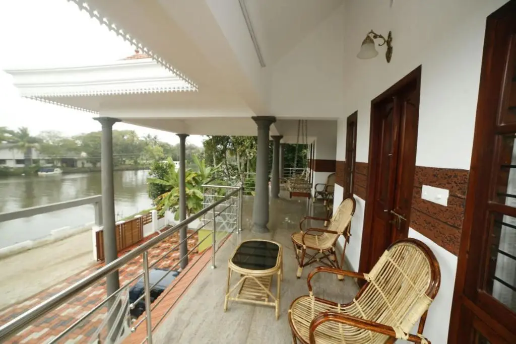 Кумараком: Mango Kerala Homes