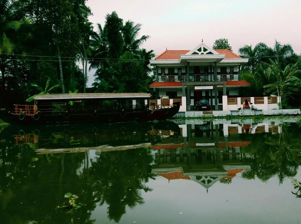 Mango Kerala Homes — фото 1