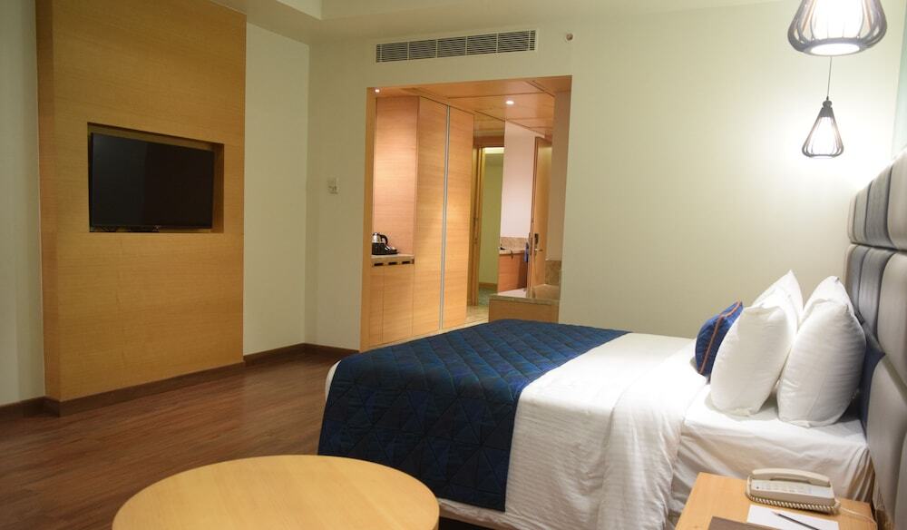Гудуванчери: SRM Hotel
