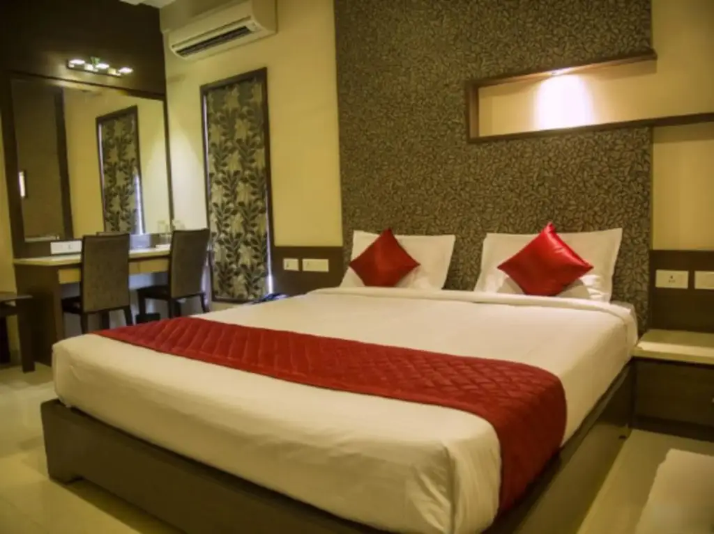 Соманур: Hotel Sri Sakthi