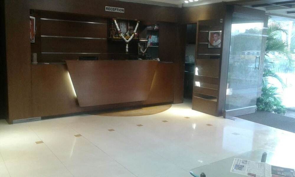 Нашик: Hotel Sai Saya