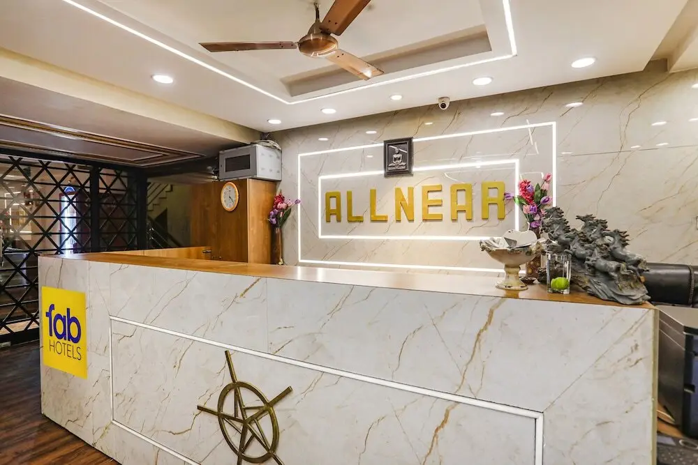 Райпур: Hotel All Near