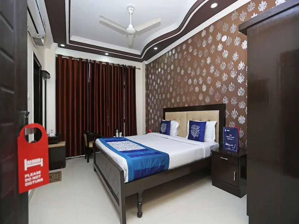 Дехрадун: Hotel City Palace By OYO Rooms