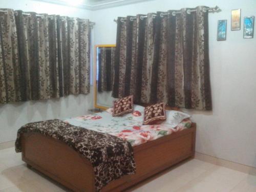 Хандала: 2 BHK Bungalow With Pool