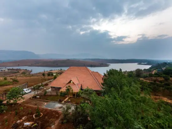 Хандала: Saffronstays Lattitude