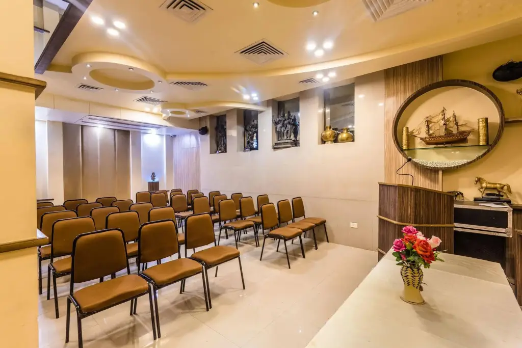 Панвель: Hotel Panchratna