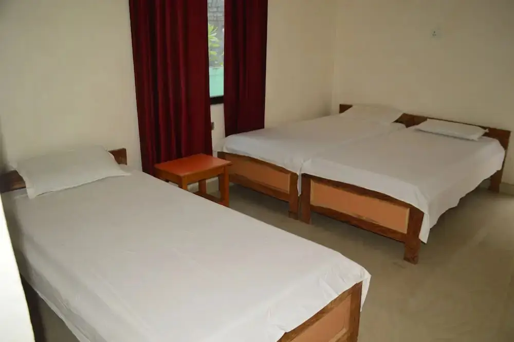 Бодх-Гая: Middle Way Home Stay