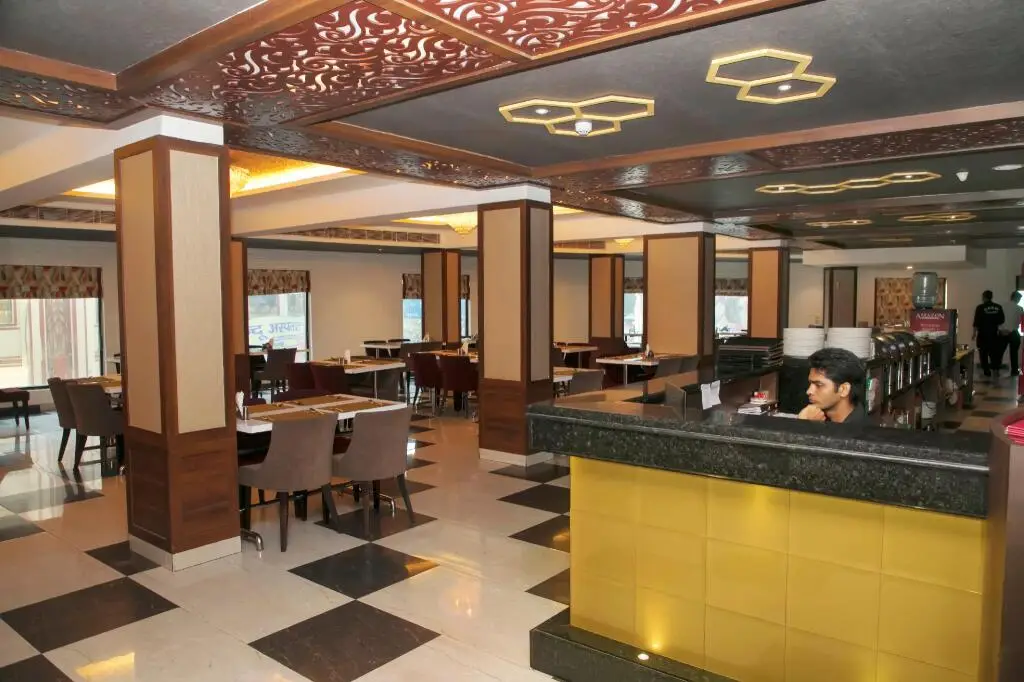 Варанаси: Hotel Ganges Grand