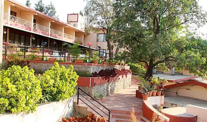 Сапутара: Hotel Anando Saputara