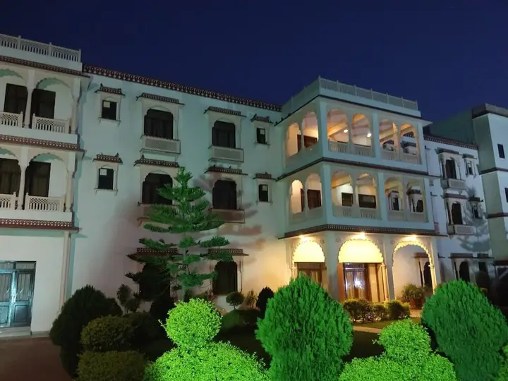 Джайпур: Hotel Apano Rajasthan