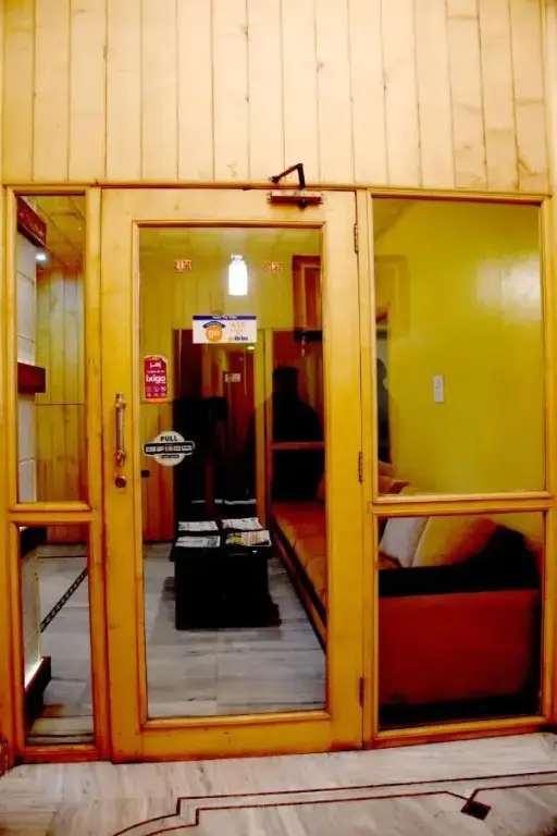 Кота: Hotel The Pride