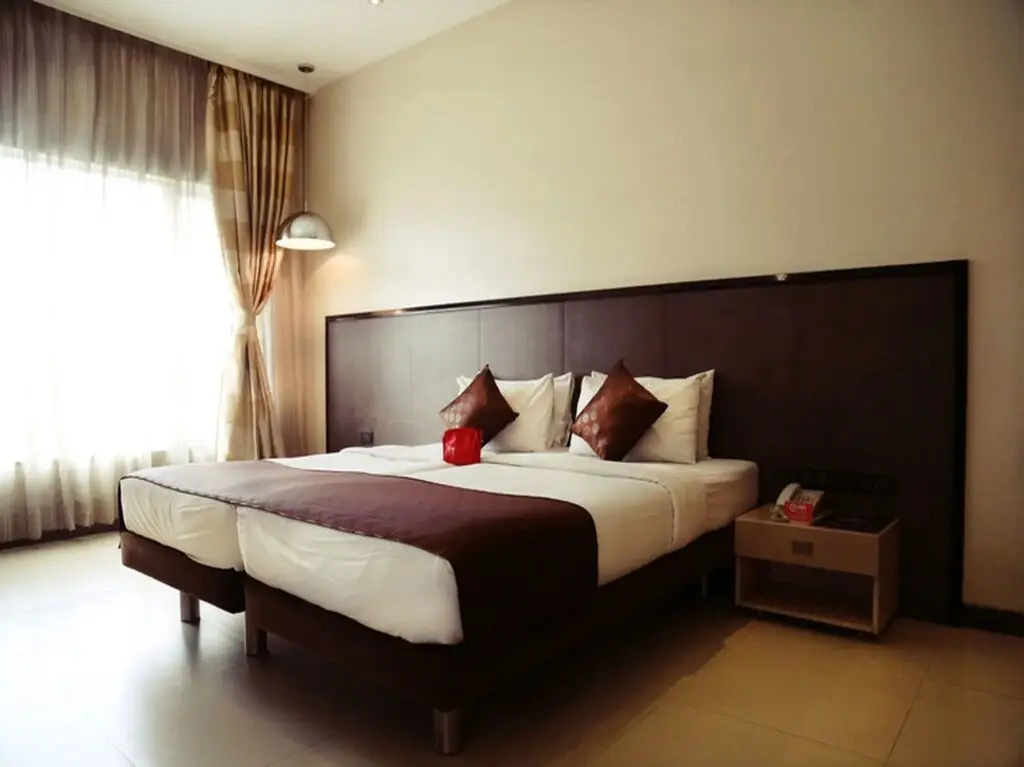 Пуна: Capital O 697 The Sirona Hotel