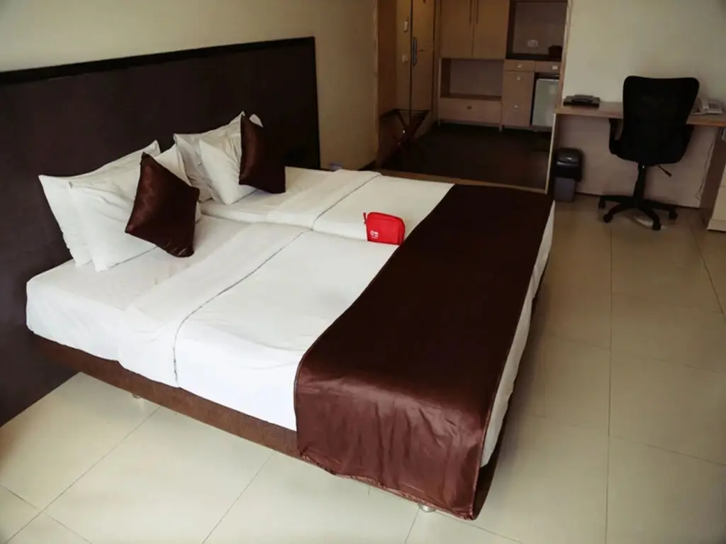 Пуна: Capital O 697 The Sirona Hotel