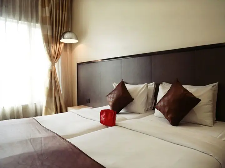 Пуна: Capital O 697 The Sirona Hotel