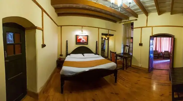 Наинитал: Hotel Himalaya