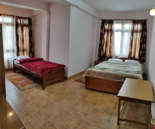 Калимпонг: Deki Lodge