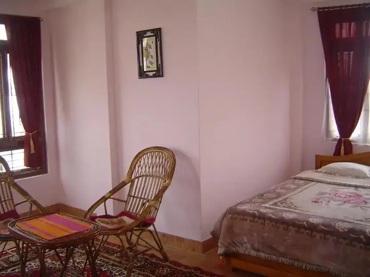 Калимпонг: Deki Lodge