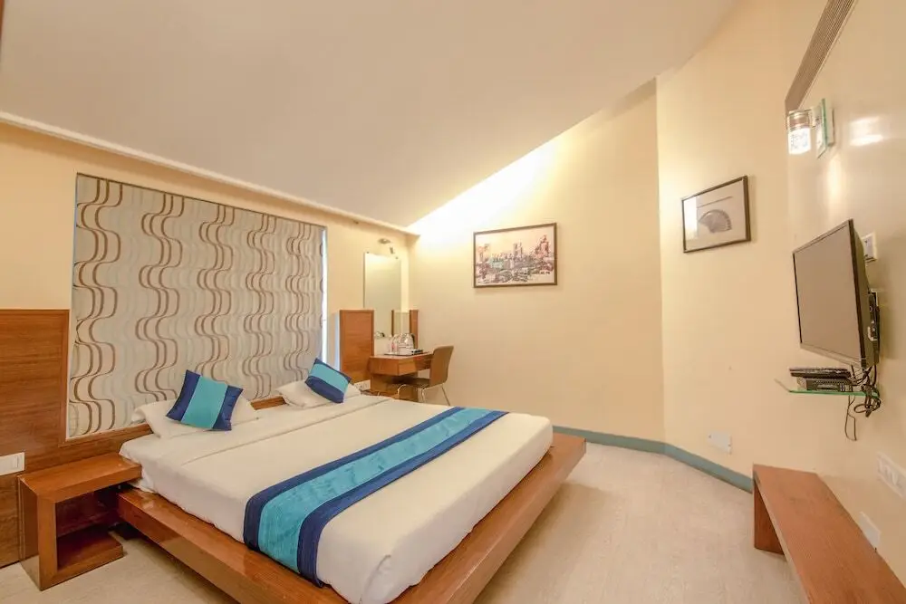 Пуна: Mint Koregaon Park