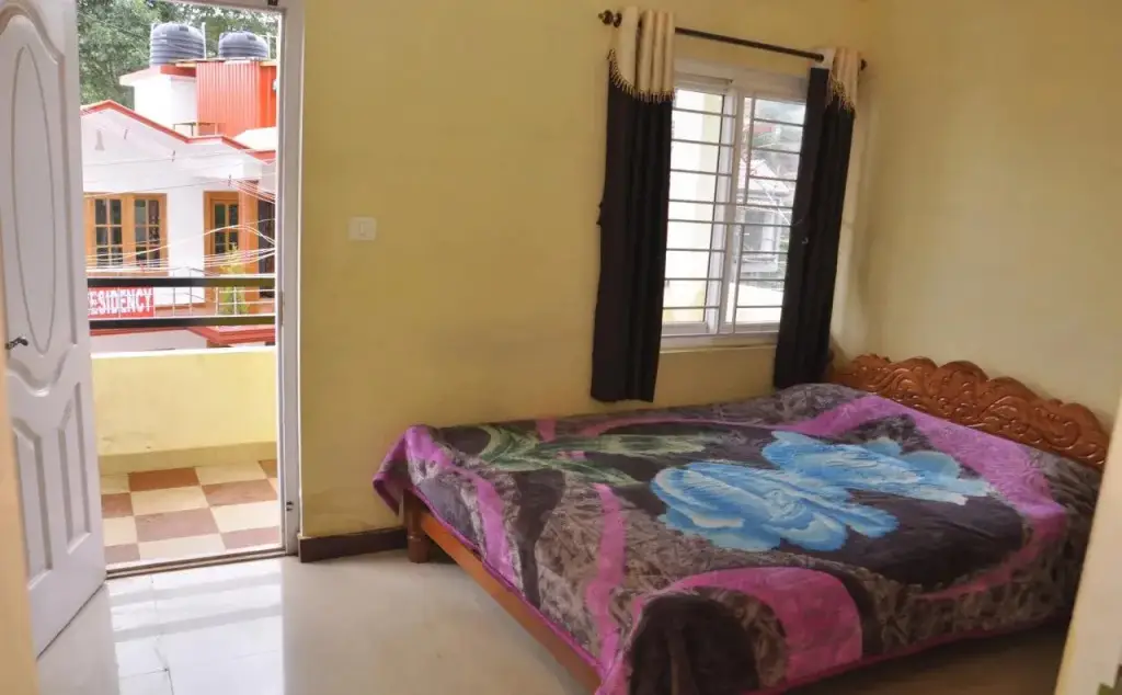 Ути: Hill Bird Homestay