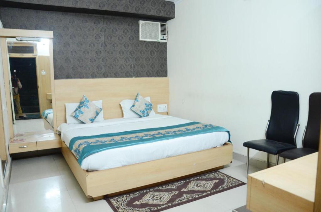 Крепость Jhansi: Hotel Hari Palace