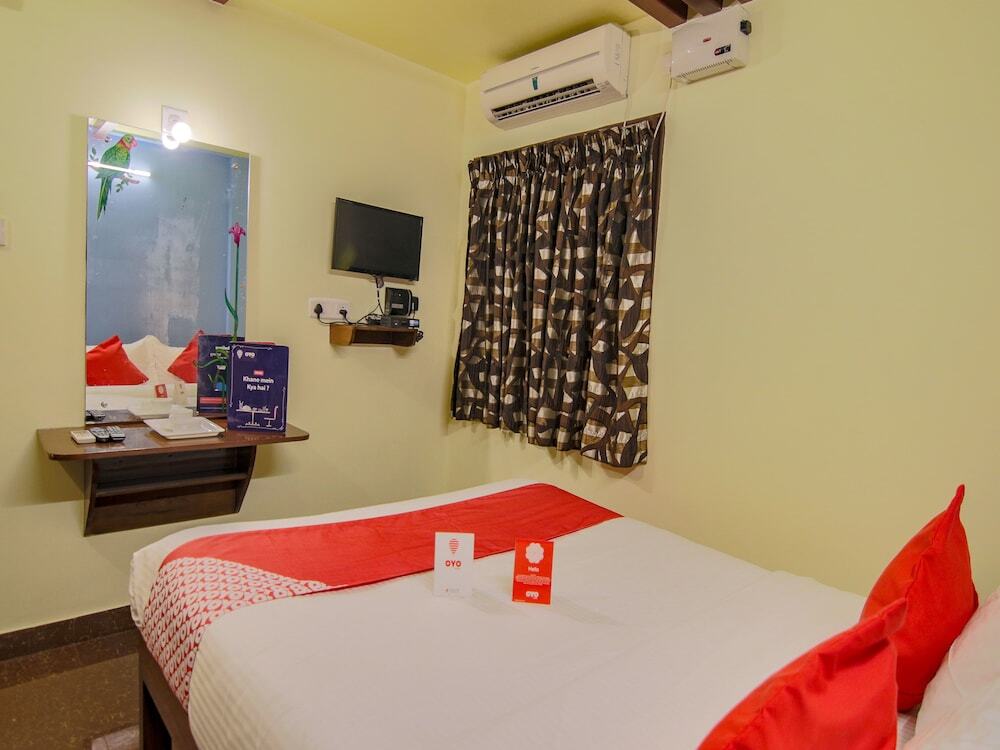 Висакхапатнам: OYO 10711 Hotel NSNR Residency
