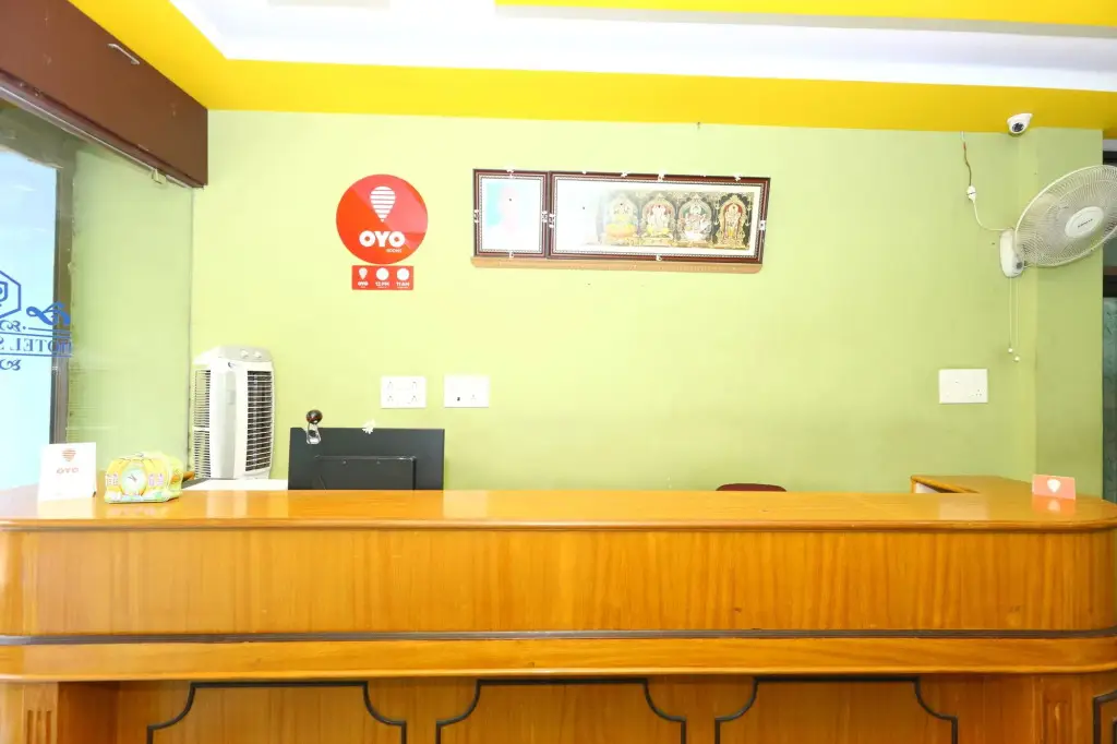 Пудучерри: Hotel Subadev