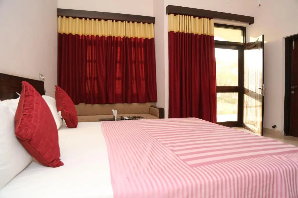 Котпутли: Gulmohar Sariska Resort