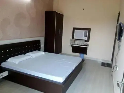 Матхура: Hotel Gitanjali