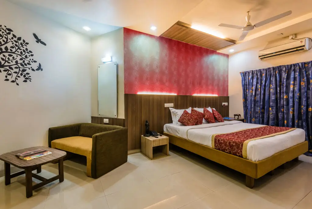 Панвель: Hotel Panchratna Panvel