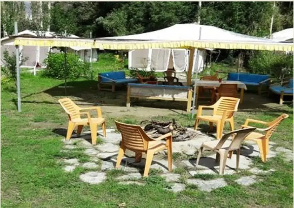 Лех: Saser Camp