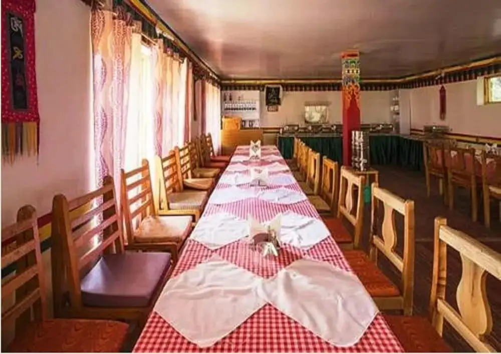 Лех: Saser Camp