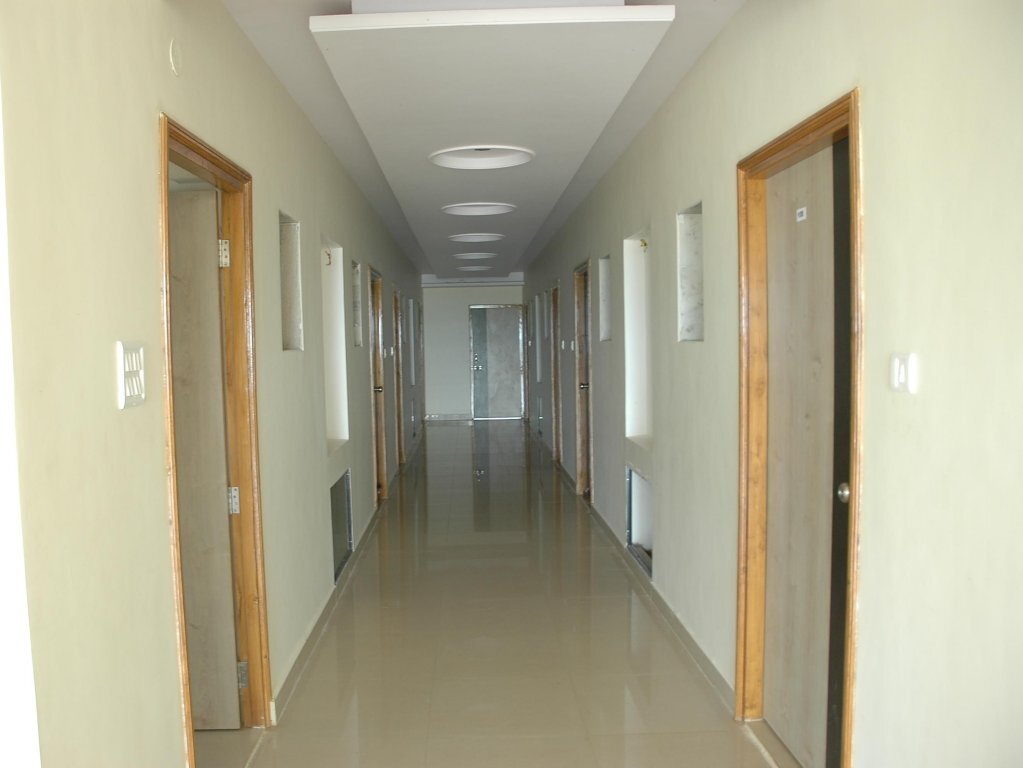Силвасса: Van Vihar Hotel
