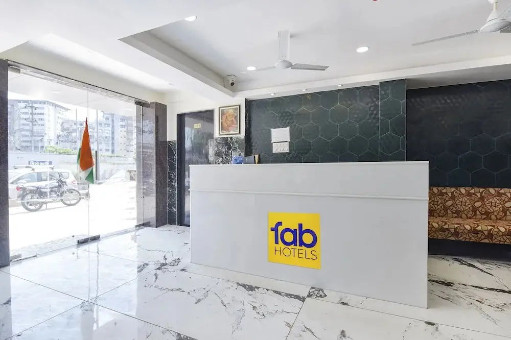 Вадодара: Hotel Sri Krishna
