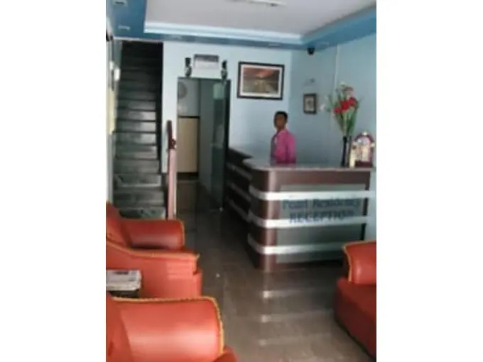 Мумбаи: Hotel Pearl View