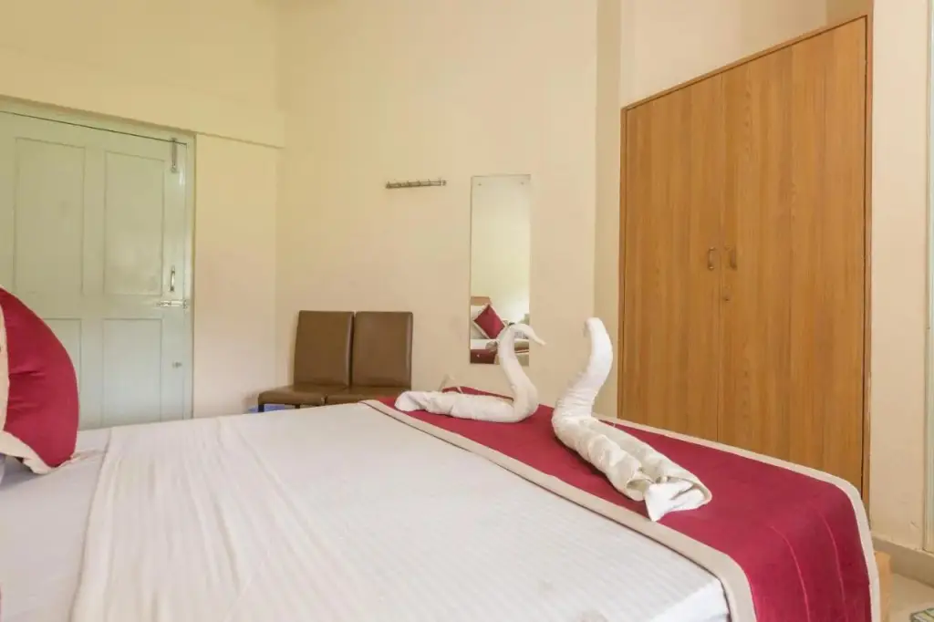 Какабе: KSTDC Hotel Mayura Tala Kaveri