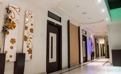 Hotel Ronak Plaza — фото 1