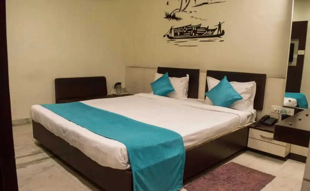 Бхопал: Hotel Ronak Plaza